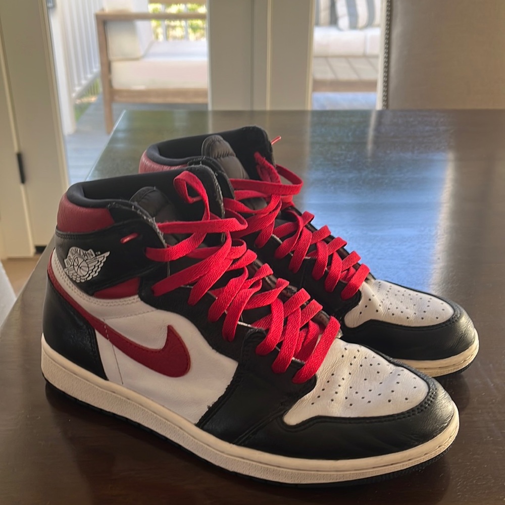 Jordan 1 Gym Red